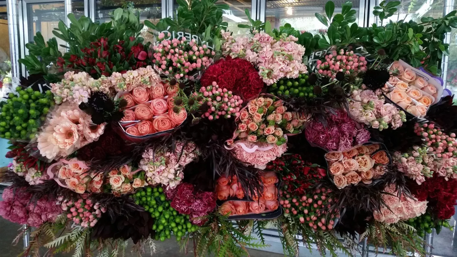 Most Popular Types of Wholesale Flowers